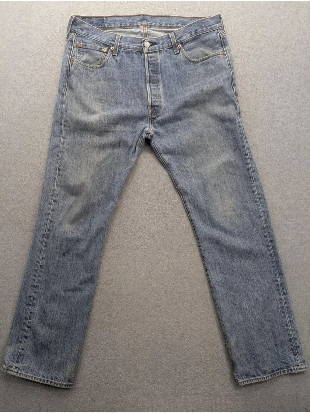 Levis 501 Jeans Mens 36x32 Blue Light Wash Straight Button Fly Denim Classic